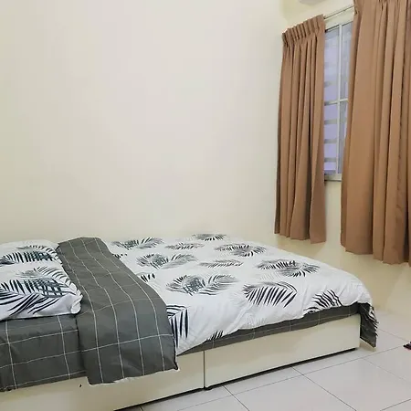 Lovely Homestay In Gerik With Free Netflix & Wifi Exterior photo